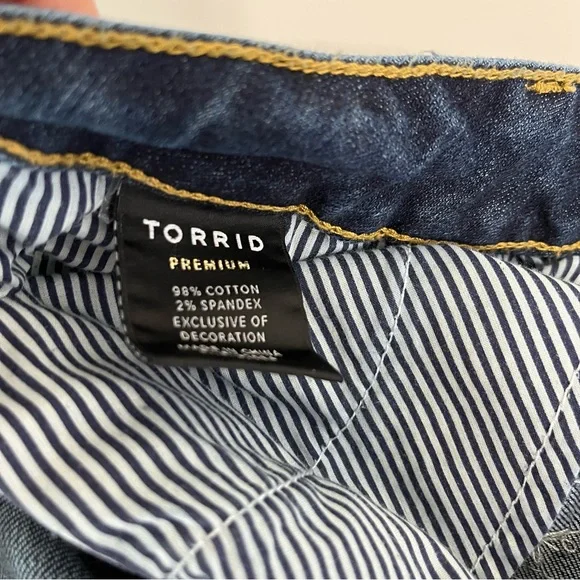 Torrid Premium Distressed Boyfriend Denim Jeans - Picture 12 of 16